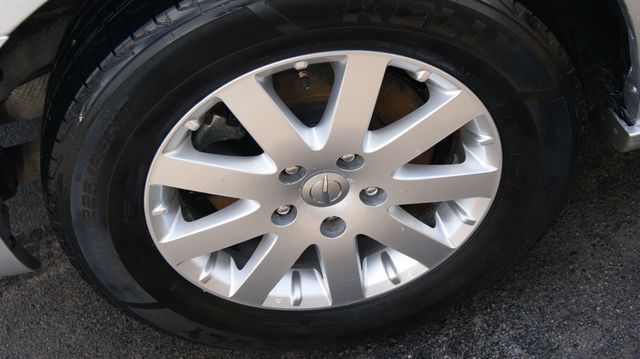 2012 Chrysler Town & Country 3 MONTH WARRANTY , JUST SERVICED , VERY CLEAN INSIDE AND OUT  - 23069418 - 68