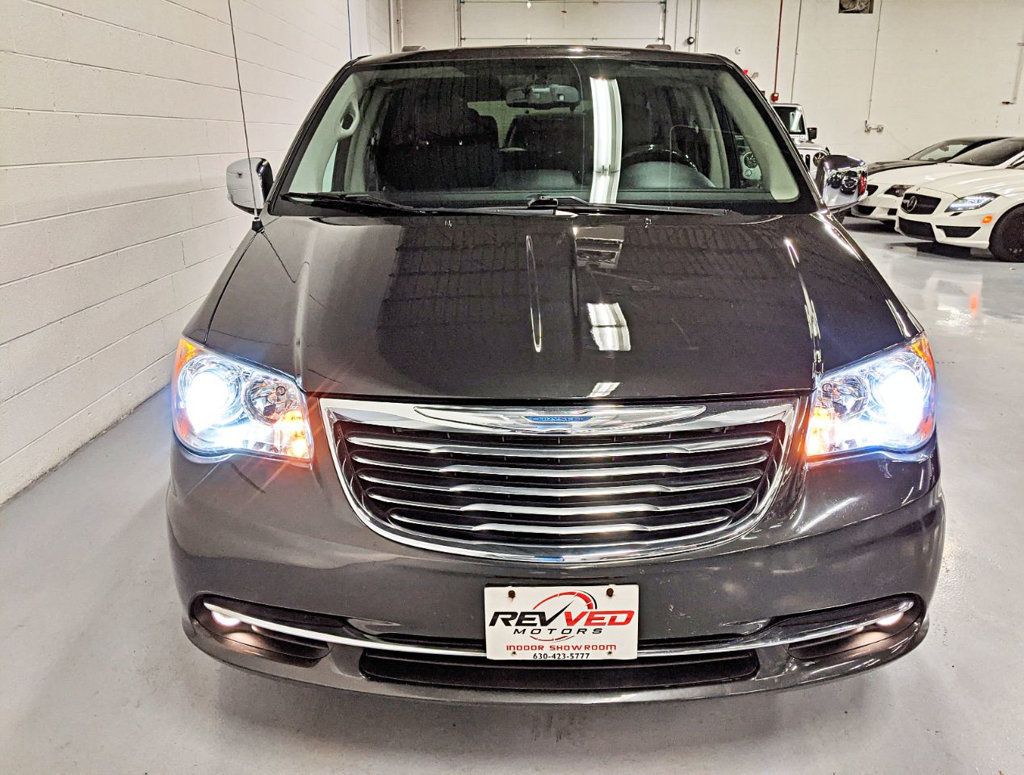 2012 Chrysler Town & Country 4dr Wagon Limited - 22344261 - 8