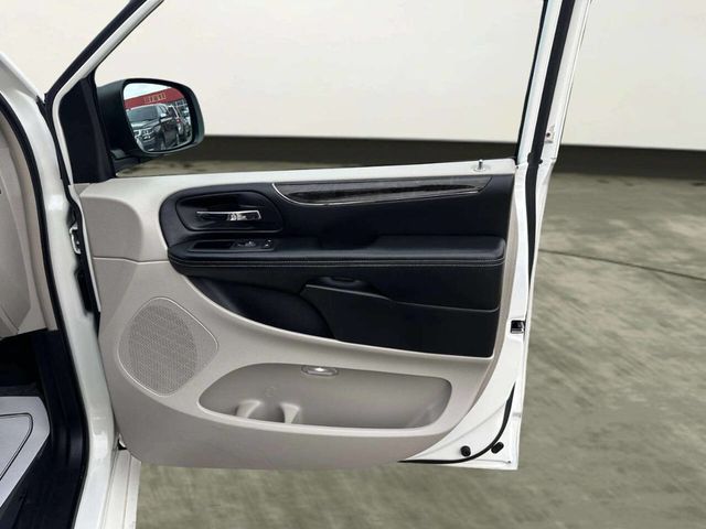 2012 Chrysler Town & Country 4dr Wagon Limited - 23008653 - 21