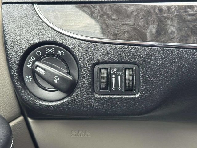 2012 Chrysler Town & Country 4dr Wagon Limited - 23008653 - 29