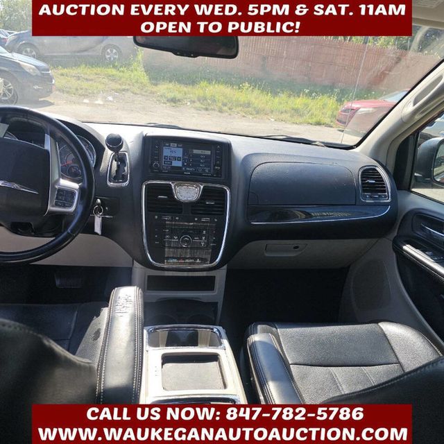 2012 Chrysler Town & Country 4dr Wagon Touring - 22923377 - 6