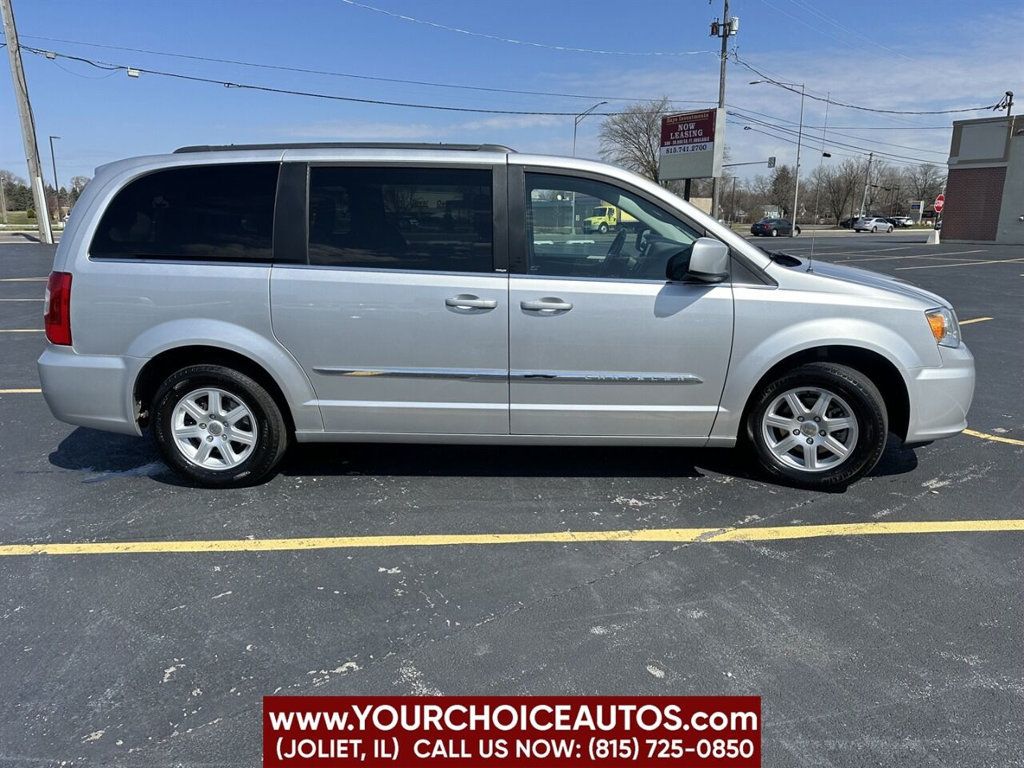 2012 Chrysler Town & Country 4dr Wagon Touring - 22382041 - 5