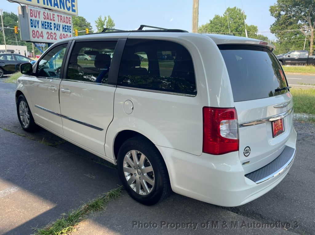 2012 Chrysler Town & Country 4dr Wagon Touring - 20882634 - 5