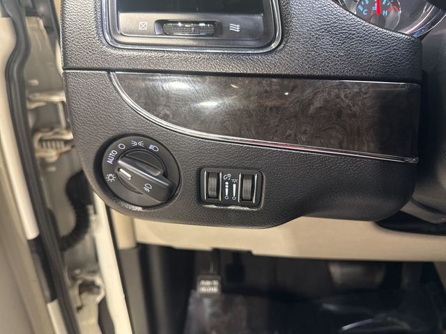 2012 Chrysler Town & Country 4dr Wagon Touring-L - 22984590 - 12