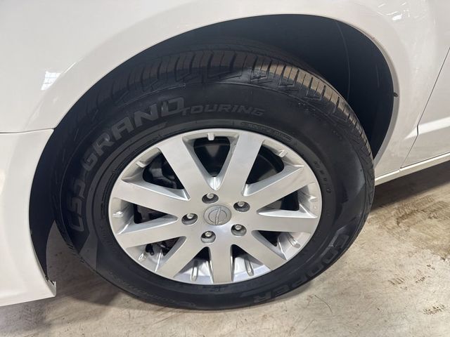 2012 Chrysler Town & Country 4dr Wagon Touring-L - 22984590 - 1