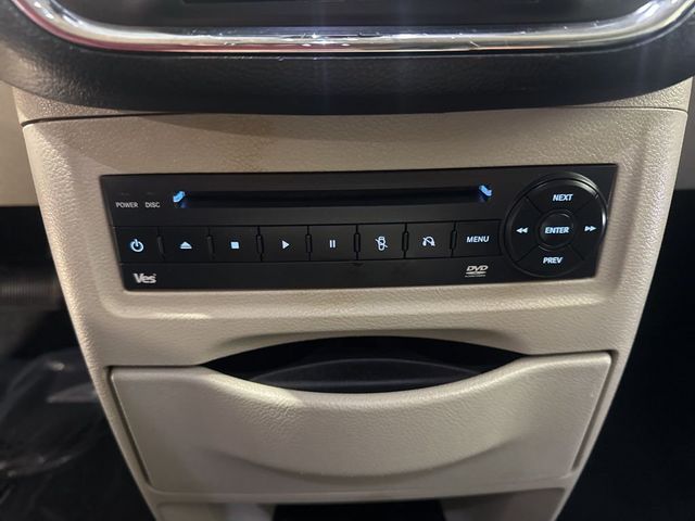 2012 Chrysler Town & Country 4dr Wagon Touring-L - 22984590 - 20