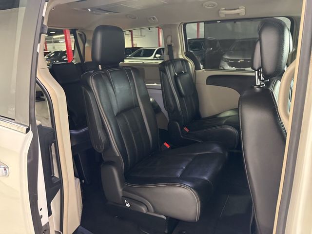 2012 Chrysler Town & Country 4dr Wagon Touring-L - 22984590 - 40