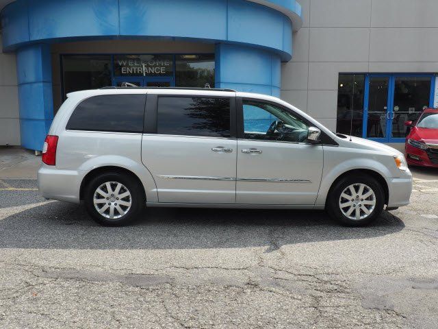 2012 Chrysler Town & Country 4dr Wagon Touring-L - 19217811 - 2