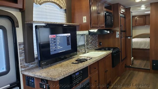 2012 Coachmen Leprechaun 319 DS - 22698040 - 9