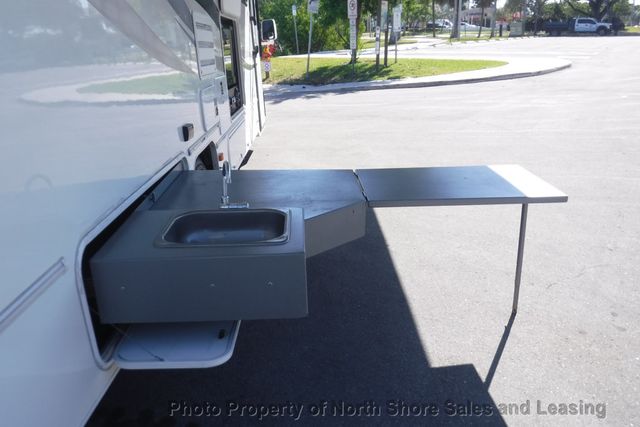 2012 Coachmen Leprechaun 319 DS - 22698040 - 41