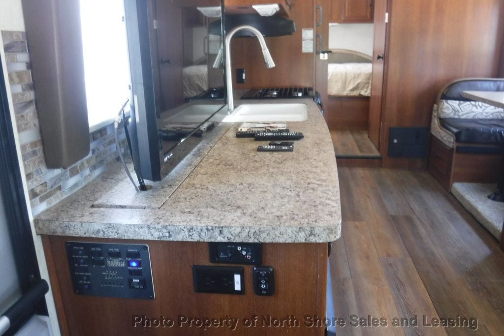 2012 Coachmen Leprechaun 319 DS - 22698040 - 68