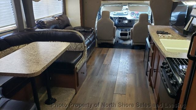 2012 Coachmen Leprechaun 319 DS - 22698040 - 6