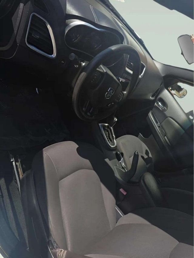 2012 Dodge Avenger 4dr Sedan SE - 22323514 - 7