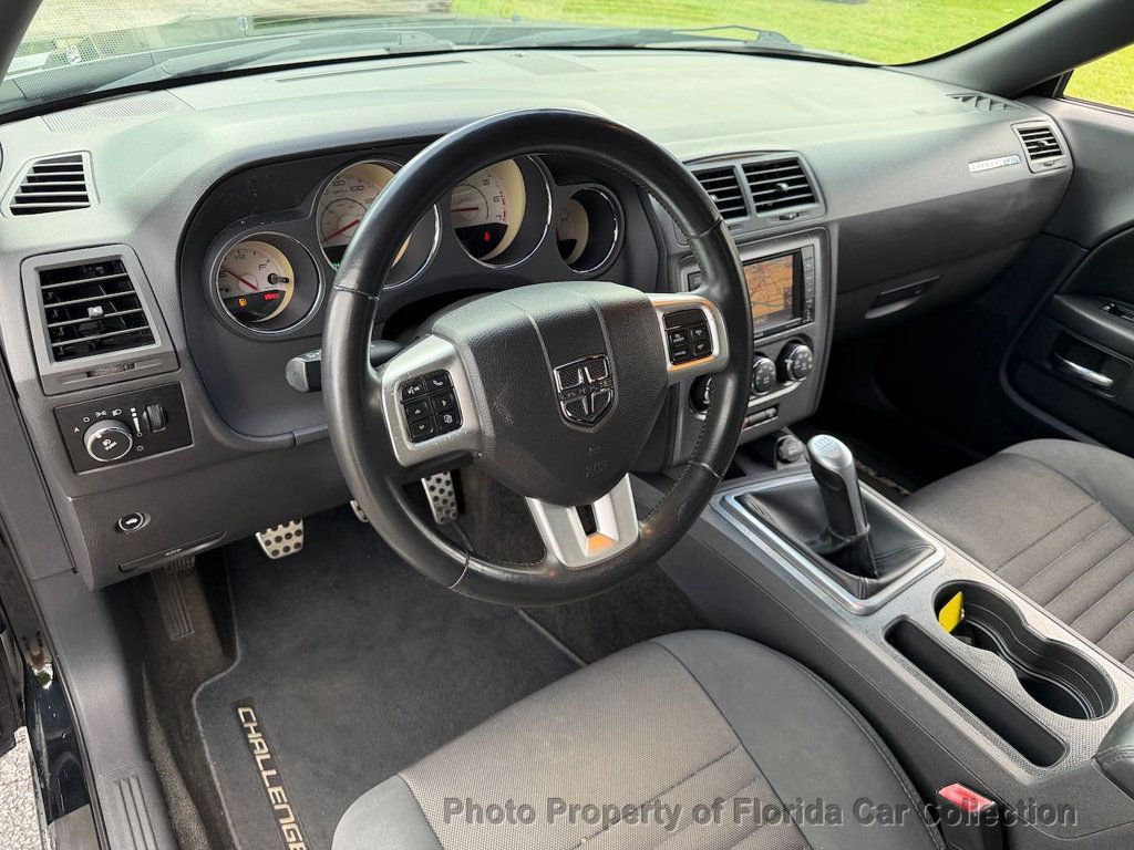 2012 Dodge Challenger R/T Coupe Hemi 5.7L 6-Speed Manual - 23099564 - 32