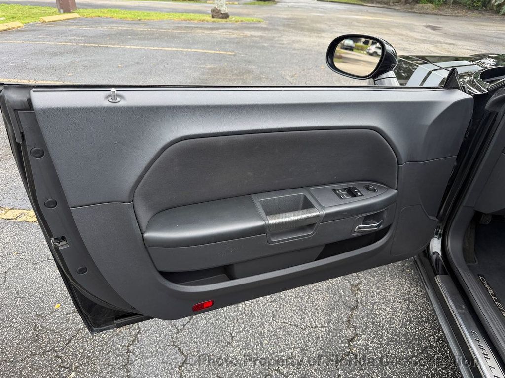 2012 Dodge Challenger R/T Coupe Hemi 5.7L 6-Speed Manual - 23099564 - 50