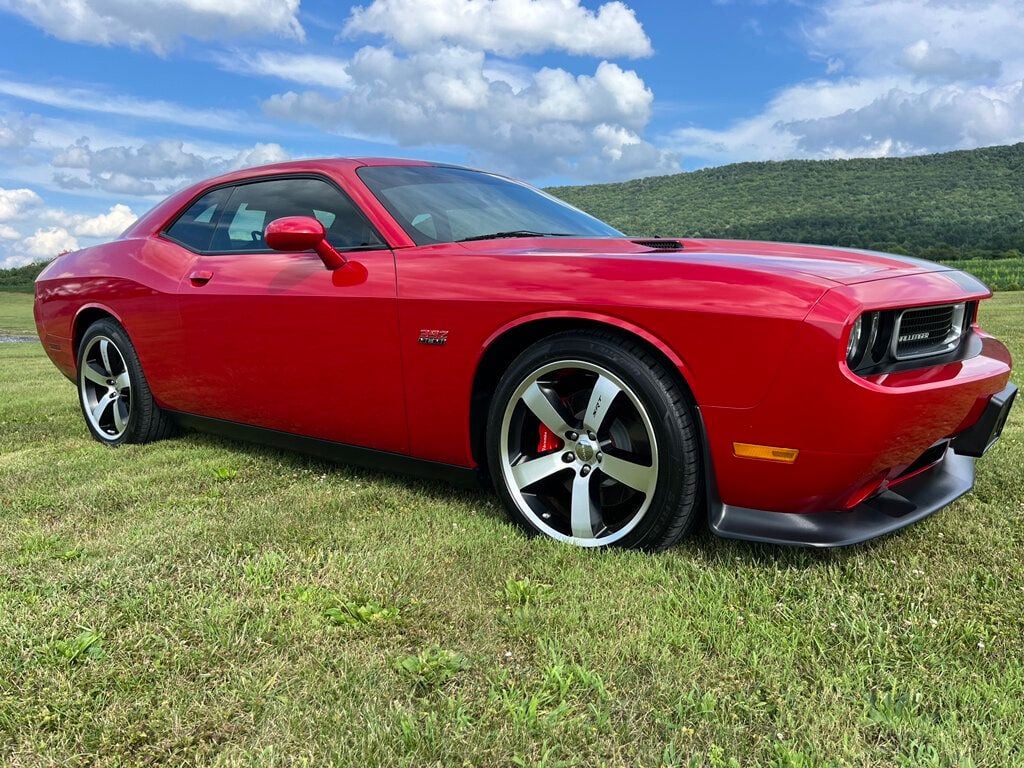 2012 Dodge Challenger SRT-8 Pistol Grip 6-Speed - 22522390 - 0