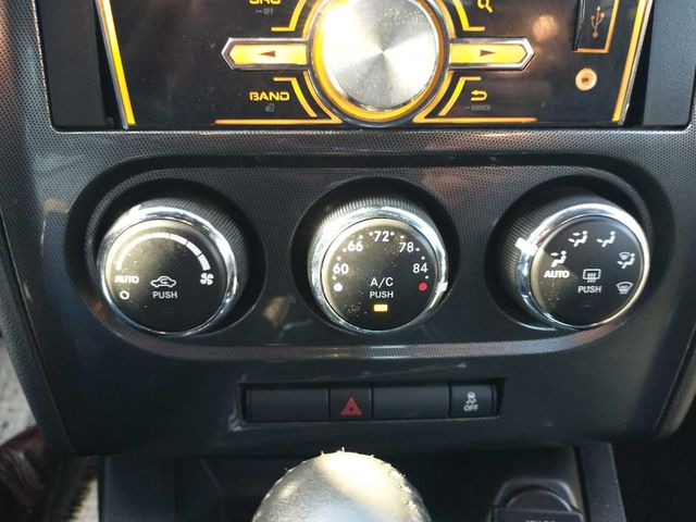 2012 Dodge Challenger SXT - 23020724 - 14