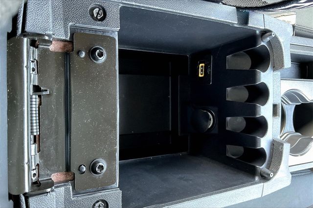 2012 Dodge Challenger SXT - 22848462 - 23