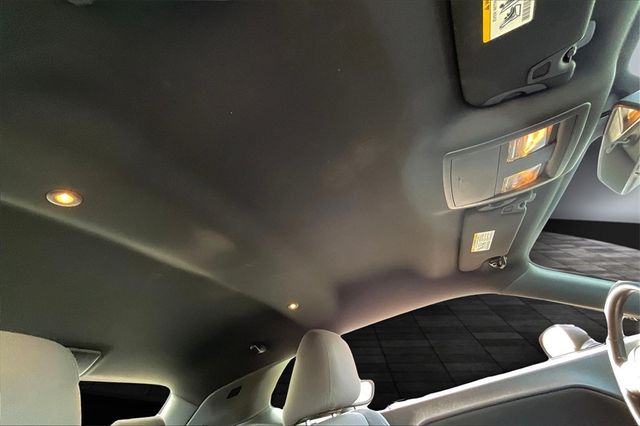 2012 Dodge Challenger SXT - 22848462 - 27