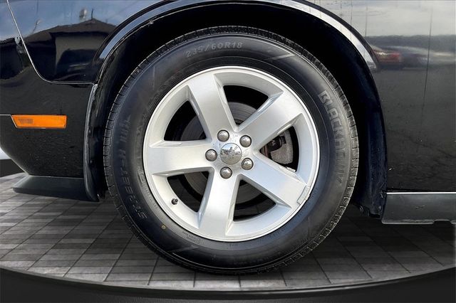 2012 Dodge Challenger SXT - 22848462 - 30