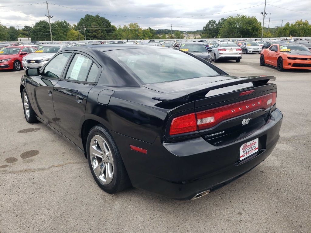 2012 Dodge Charger SE photo 4