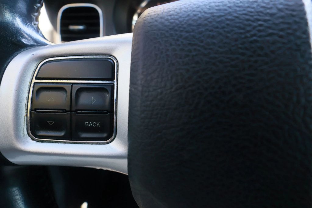 2012 Dodge Charger CLEAN CARFAX REPORT, UPGRADED EXHAUST, V8 ENGINE, TINTED WINDOWS - 22906715 - 13