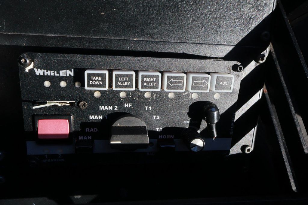 2012 Dodge Charger CLEAN CARFAX REPORT, UPGRADED EXHAUST, V8 ENGINE, TINTED WINDOWS - 22906715 - 21