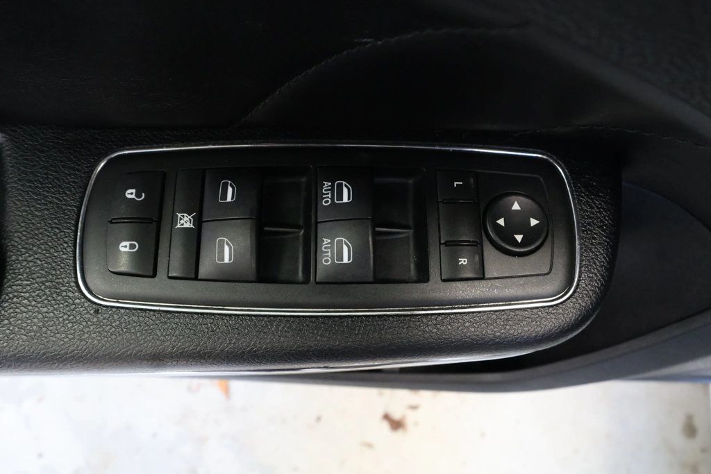 2012 Dodge Charger R/T Sedan 4D - 22902534 - 13