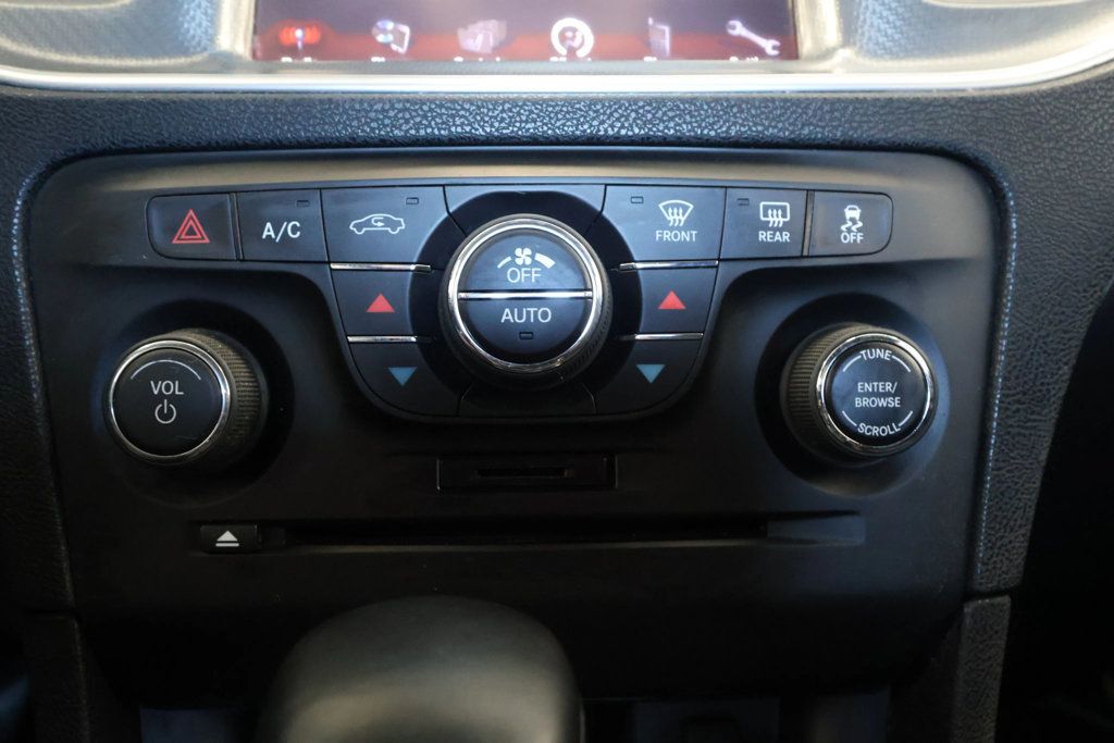 2012 Dodge Charger R/T Sedan 4D - 22902534 - 24