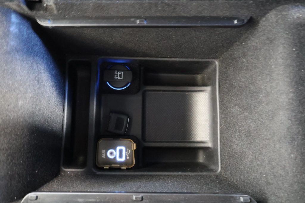 2012 Dodge Charger R/T Sedan 4D - 22902534 - 29