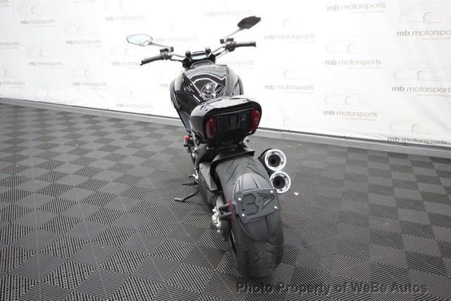2012 DUCATI DIAVEL Sport Touring - 23033497 - 4