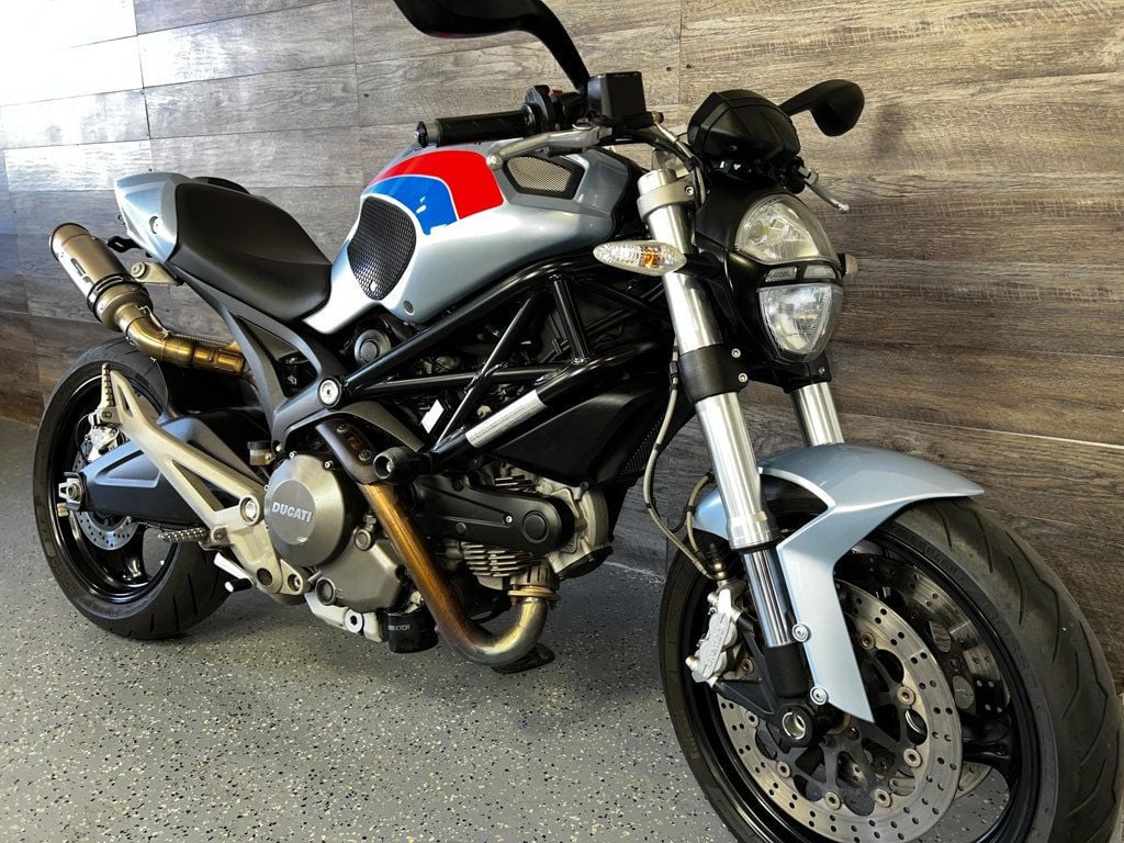 2012 Ducati Monster 696 ABS SUPER CLEAN! - 22646479 - 1