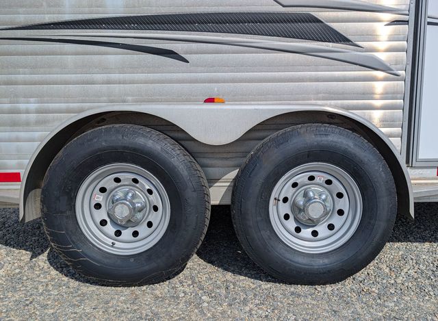 2012 Exiss 2 Horse Straight Load Goose Neck  - 23097515 - 4