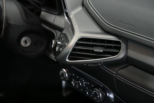2012 Ferrari 458 Italia 2dr Coupe - 23022954 - 38
