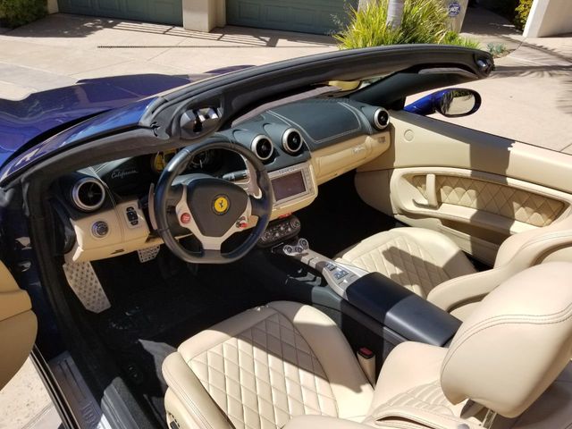2012 Ferrari California 2dr Convertible - 20007536 - 17