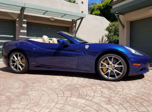 2012 Ferrari California 2dr Convertible - 20007536 - 25