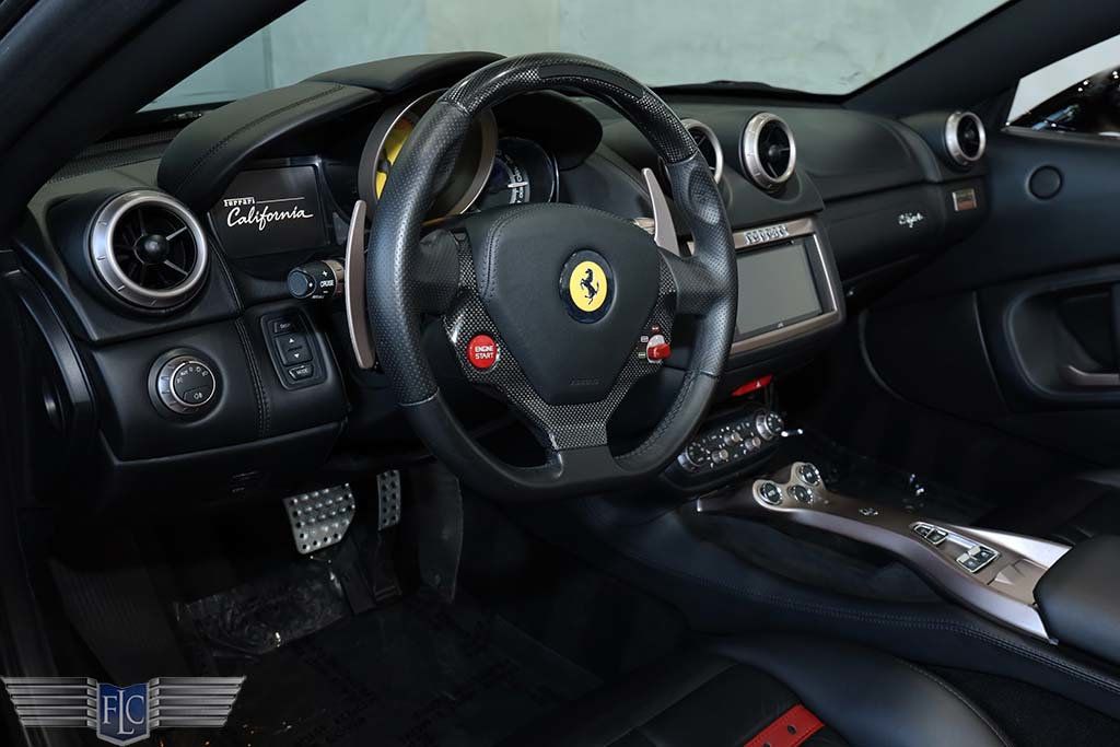 2012 Ferrari California 2dr Convertible - 22890913 - 17