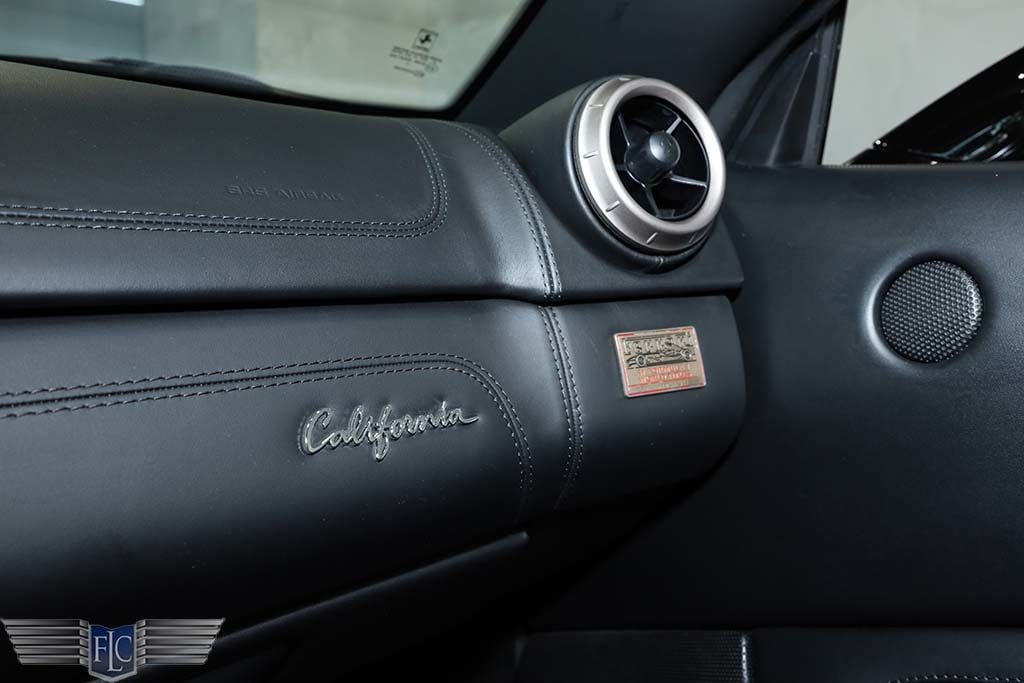 2012 Ferrari California 2dr Convertible - 22890913 - 24