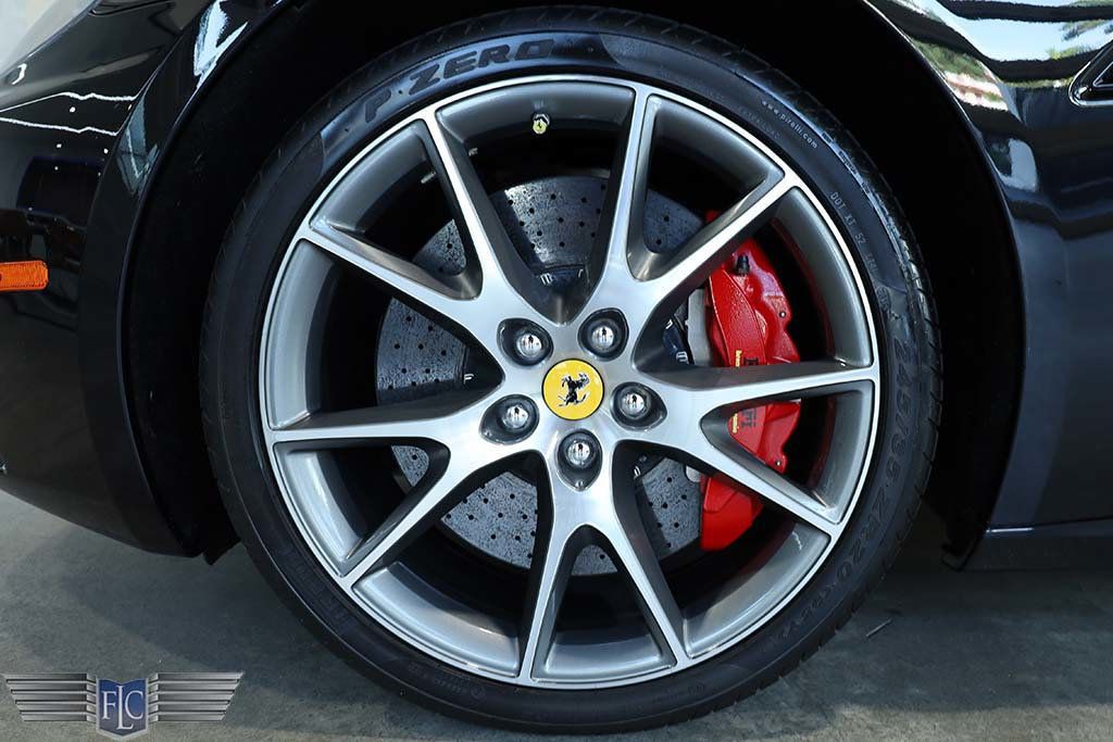 2012 Ferrari California 2dr Convertible - 22890913 - 30