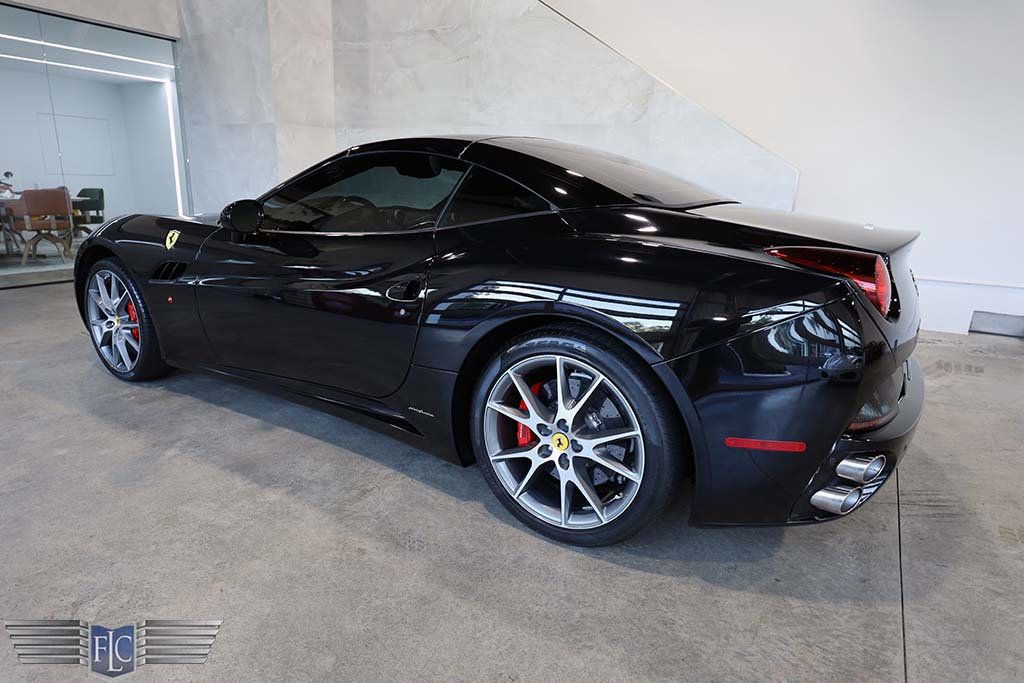 2012 Ferrari California 2dr Convertible - 22890913 - 5