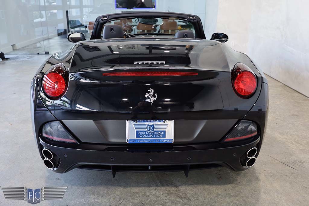 2012 Ferrari California 2dr Convertible - 22890913 - 7