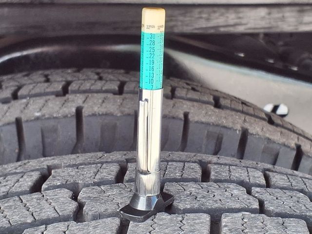 2012 Ford E350 14' Box Van w/Liftgate - 22867125 - 38