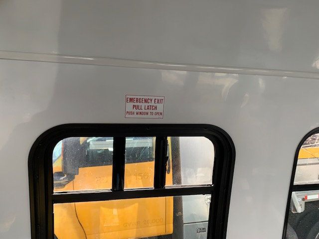 2012 Ford E350 SD PEOPLE MOVER MINI BUS LOW MILES MECHANIC SPECIAL - 21878819 - 16