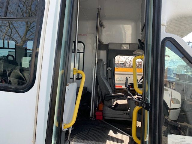 2012 Ford E350 SD PEOPLE MOVER MINI BUS LOW MILES MECHANIC SPECIAL - 21878819 - 35