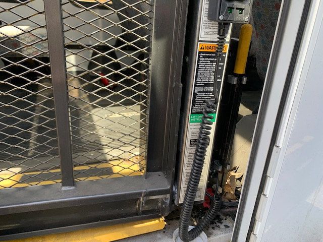 2012 Ford E350 SD PEOPLE MOVER MINI BUS LOW MILES MECHANIC SPECIAL - 21878819 - 43