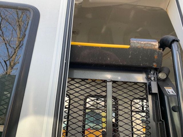 2012 Ford E350 SD PEOPLE MOVER MINI BUS LOW MILES MECHANIC SPECIAL - 21878819 - 45