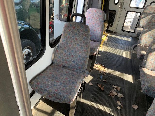 2012 Ford E350 SD PEOPLE MOVER MINI BUS LOW MILES MECHANIC SPECIAL - 21878819 - 76