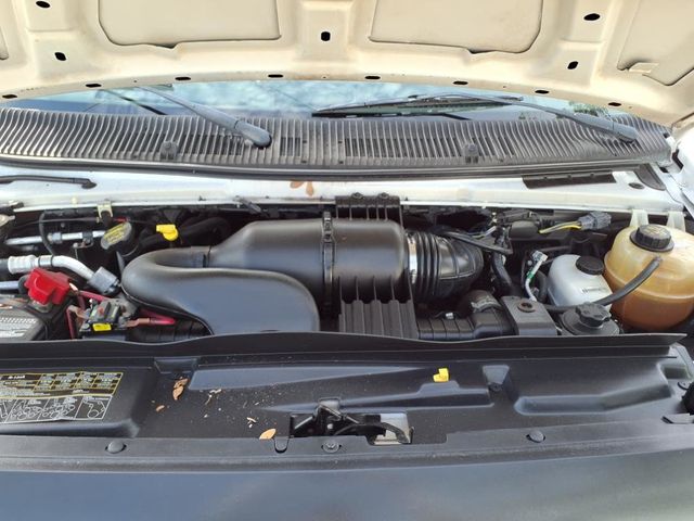 2012 Ford E450 14' Box Van w/Liftgate - 22867125 - 24