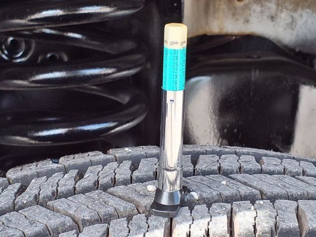 2012 Ford E450 14' Box Van w/Liftgate - 22867125 - 36