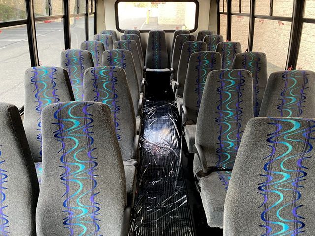 2012 Ford E450 25 Passenger Shuttle Bus For Senior Tour Charters Student Church Hotel Transport - 22169500 - 18